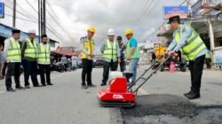 Bupati Aceh Barat Launching AMP Mini, Percepat Penanganan Jalan Berlubang